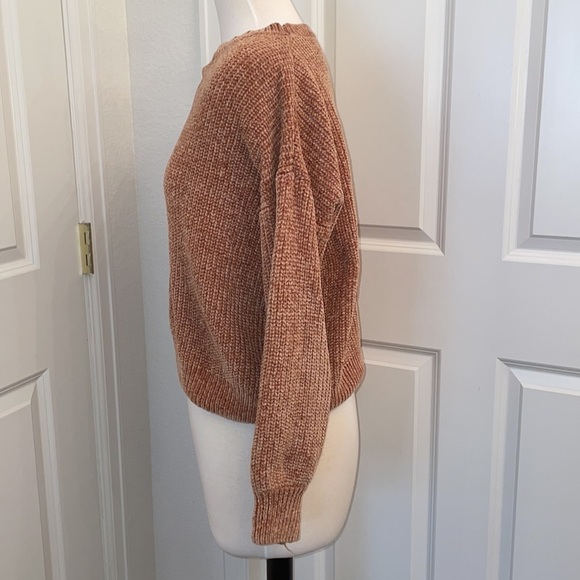 JUST BE YOU orange crew neck knit sweater in women’s size small - Picture 5 of 7